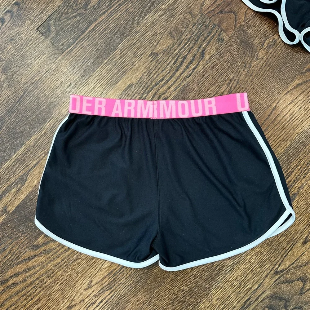 Girls Under Armour Athletic Shorts set of 2. Mint condition. Size youth XL. - Picture 6 of 9